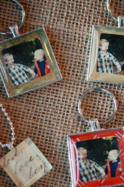 12 Days of Homemade Holiday Gifts Day 9: Photo Keychains
