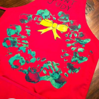 12 Days of Homemade Holiday Gifts Day 5 – Handprint Wreath Apron
