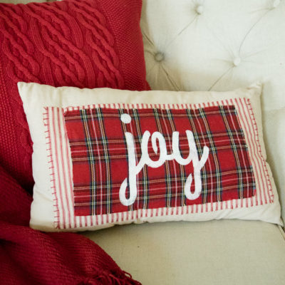 No-Sew Christmas Pillows